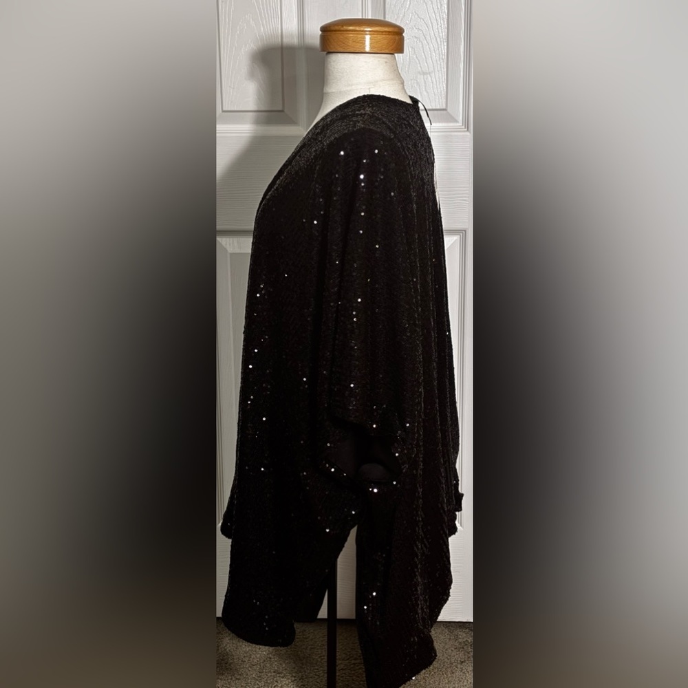 Torrid Black Sequin Ruana Kimono Cardigan Wrap One Size NWT Evening Party Formal - Picture 2 of 5